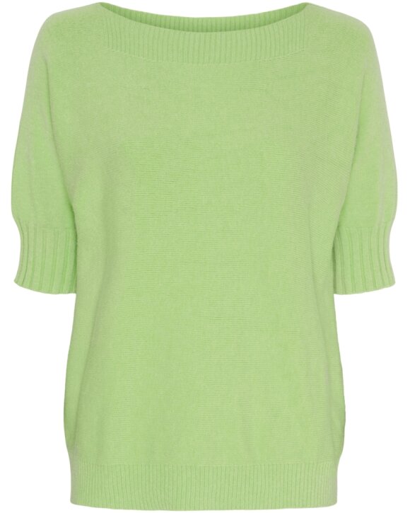 Marta Du Chateau - Strik 9511 Marta Du Chateau