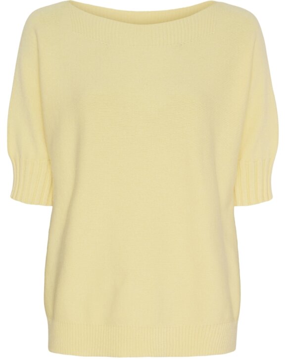 Marta Du Chateau - Strik 9511 Marta Du Chateau